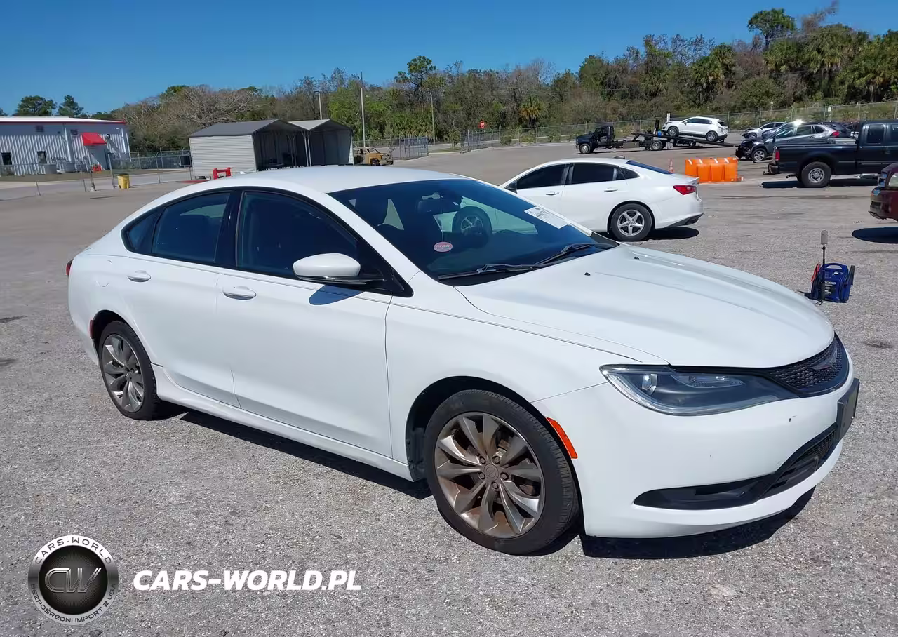 2015 Chrysler 200 S