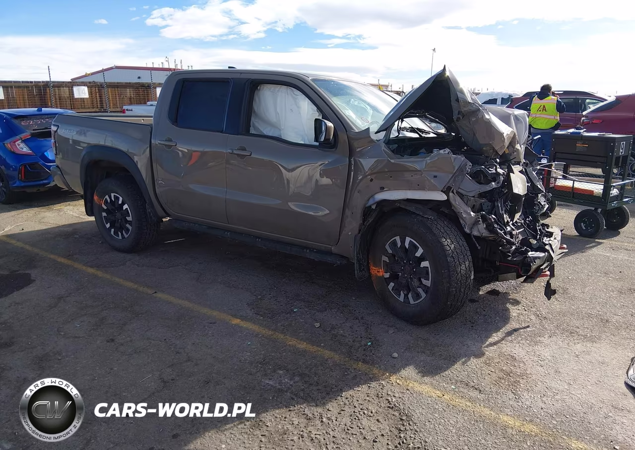 2024 Nissan Frontier Pro-4X 4X4