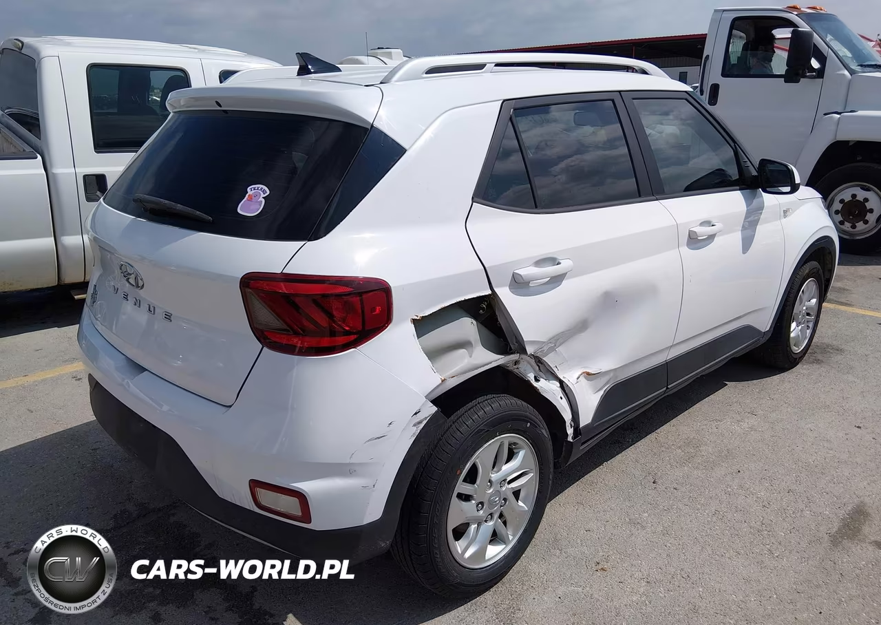2020 Hyundai Venue Sel VIN:KMHRC8A34LU022355 - 4