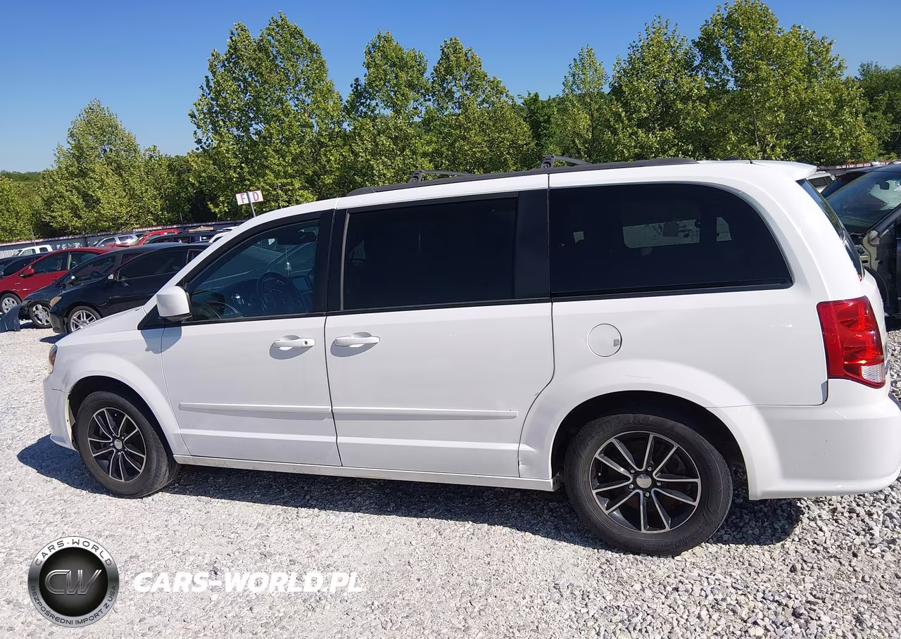2017 Dodge Grand Caravan Gt VIN:2C4RDGEG5HR731910 - 14