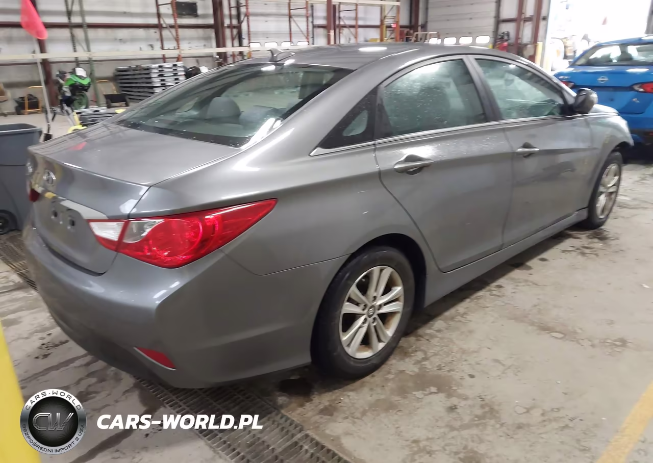 2014 Hyundai Sonata Gls VIN:5NPEB4AC7EH860570 - 4