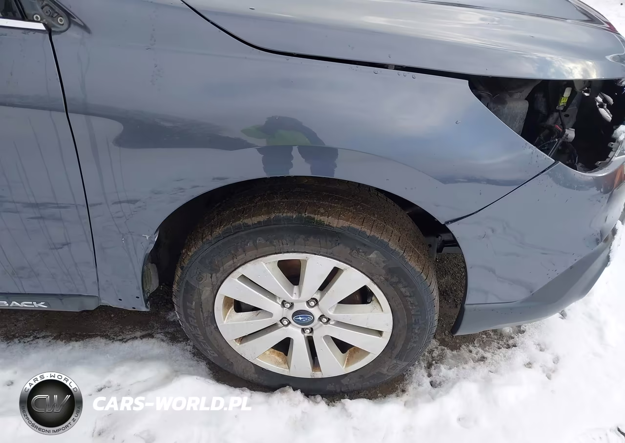 2016 Subaru Outback 2.5I Premium VIN:4S4BSBCC2G3298866 - 19