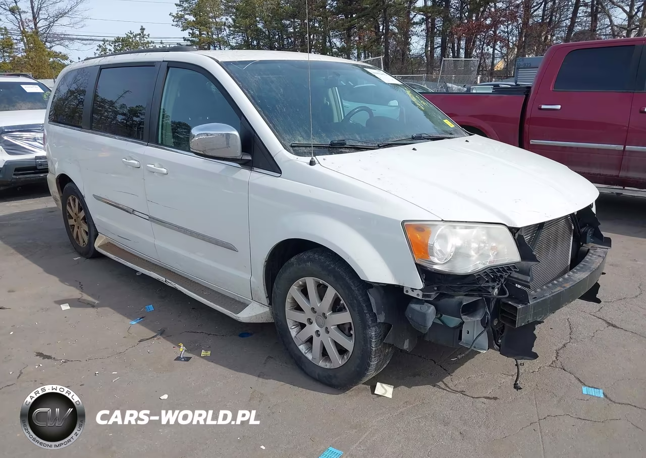2012 Chrysler Town & Country Touring-L – zdjęcie 1 z 19
