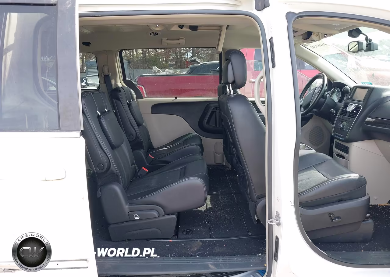 2012 Chrysler Town & Country Touring-L VIN:2C4RC1CG9CR383895 - 8
