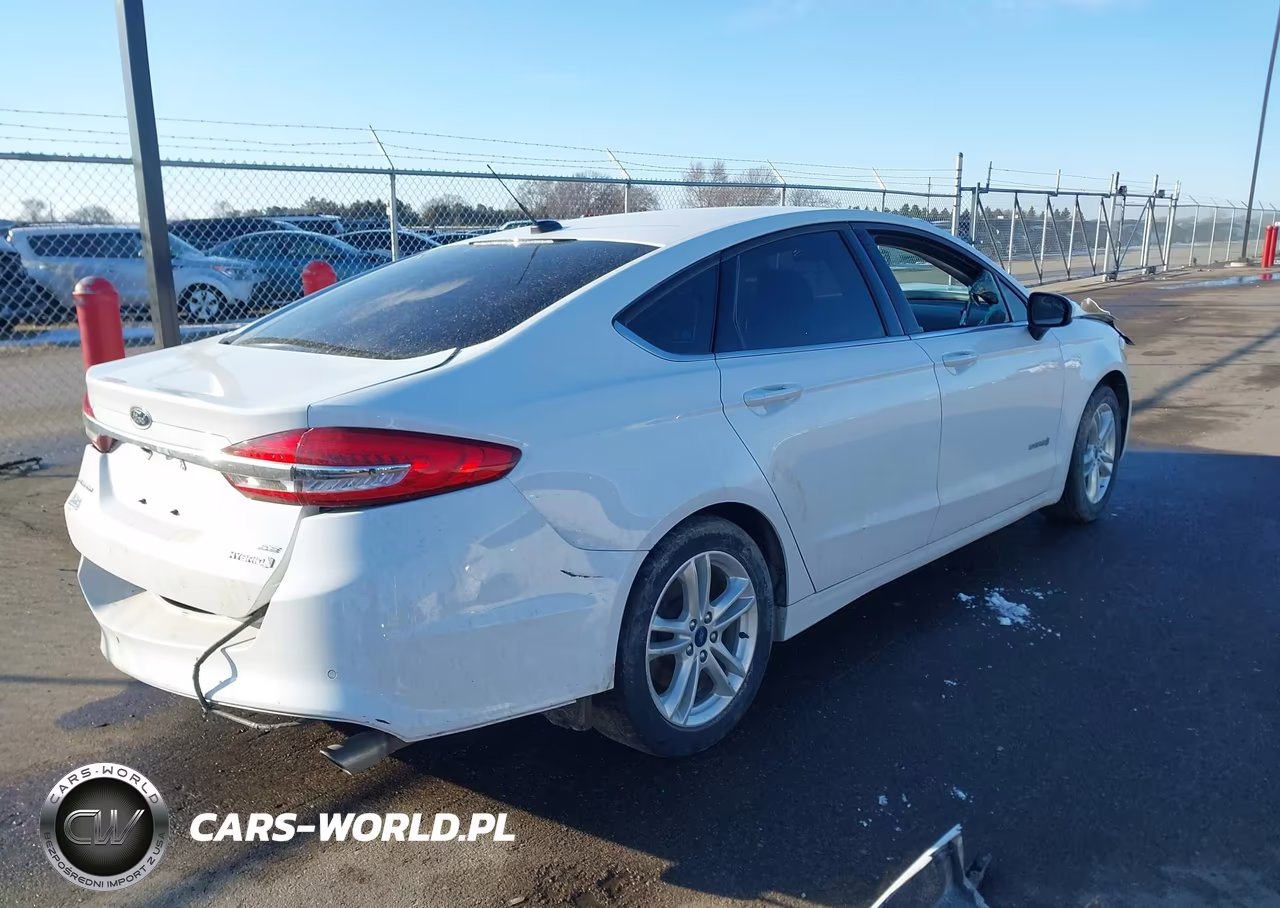2018 Ford Fusion Hybrid Se VIN:3FA6P0LU0JR222467 - 4