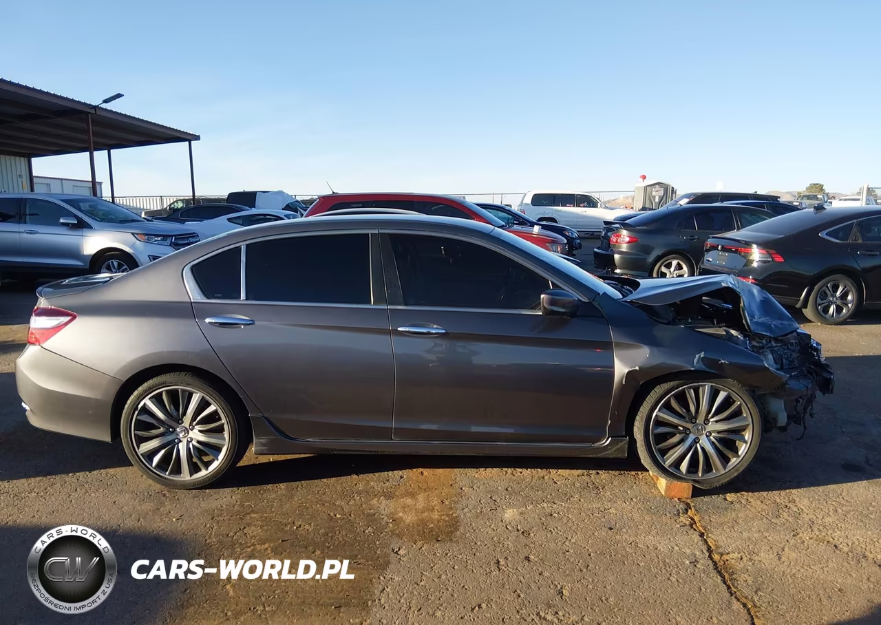 2017 Honda Accord Sport VIN:1HGCR2F50HA080098 - 13
