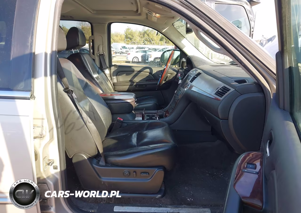 2008 Cadillac Escalade Standard VIN:1GYFK63848R263201 - 5