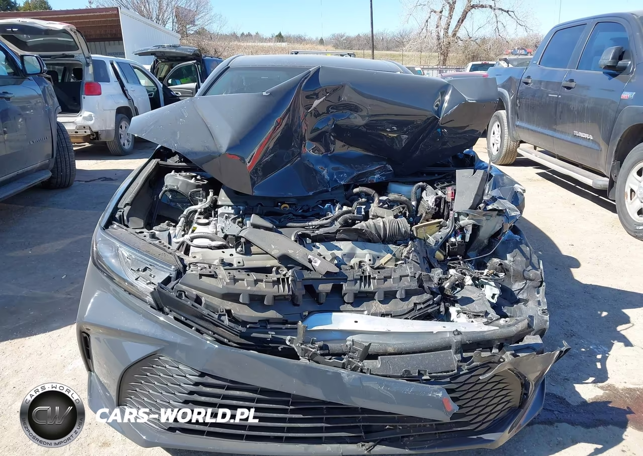 2025 Toyota Camry Le VIN:4T1DAACK0SU154958 - 12