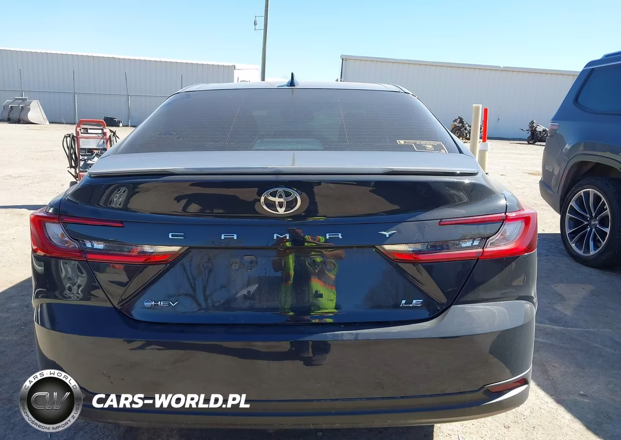 2025 Toyota Camry Le VIN:4T1DAACK0SU154958 - 16