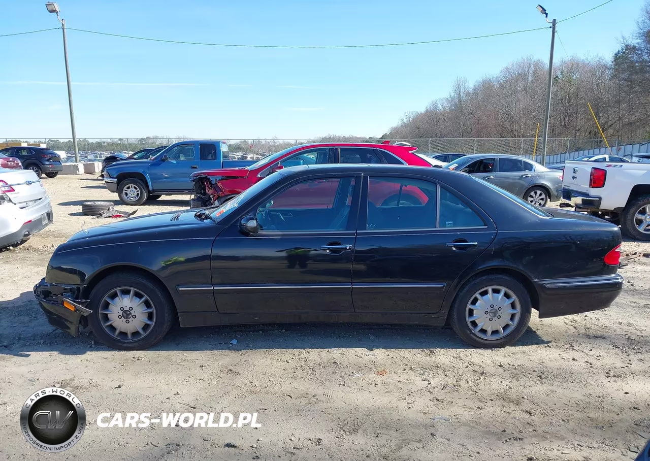 2000 Mercedes-Benz E 320 VIN:WDBJF65J2YB108349 - 15