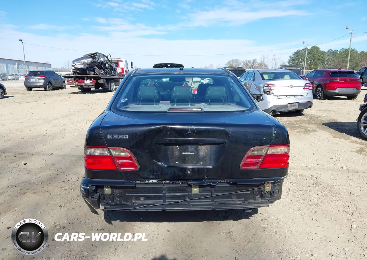 2000 Mercedes-Benz E 320 VIN:WDBJF65J2YB108349 - 17
