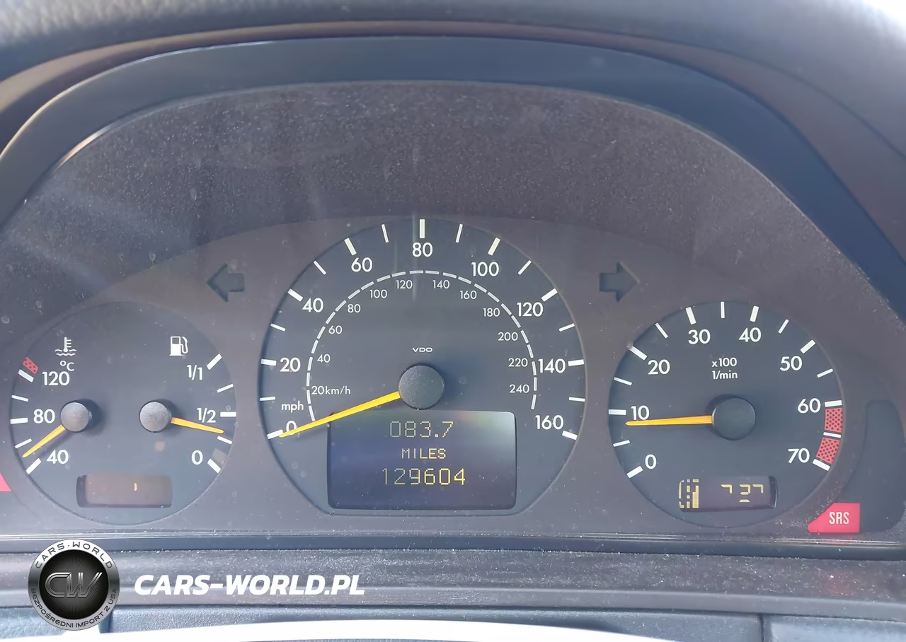 2000 Mercedes-Benz E 320 VIN:WDBJF65J2YB108349 - 7