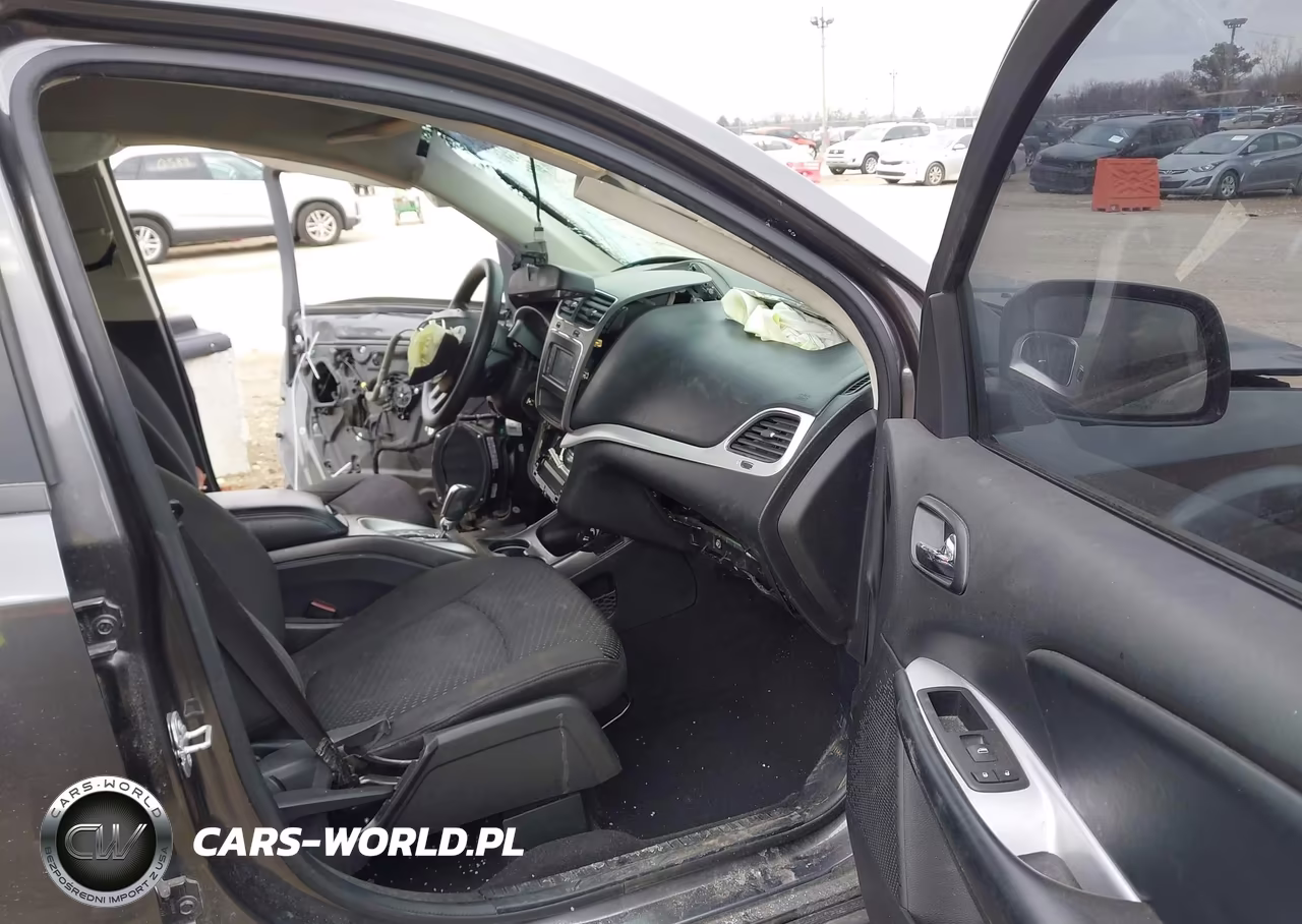 2018 Dodge Journey Se VIN:3C4PDCAB6JT528960 - 5