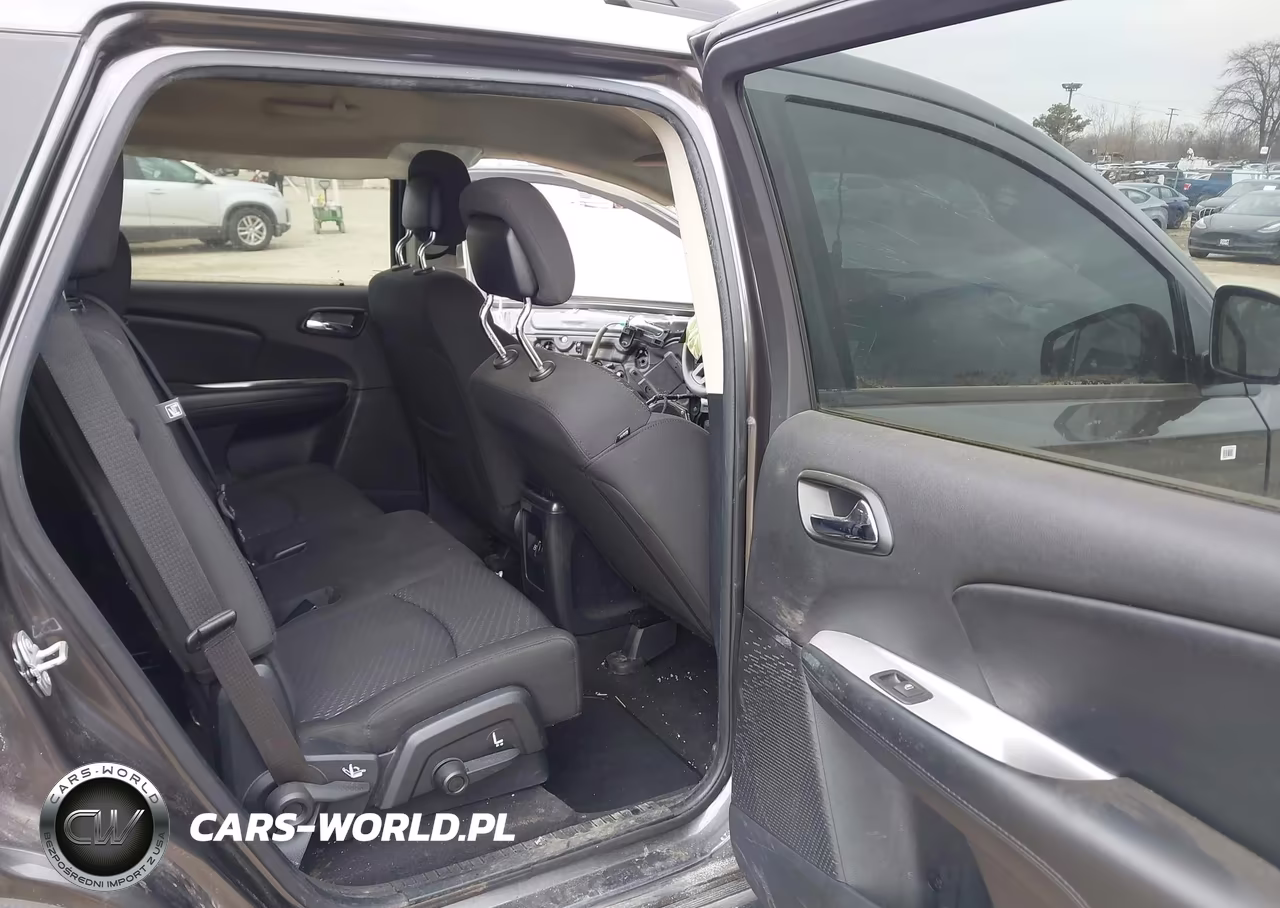 2018 Dodge Journey Se VIN:3C4PDCAB6JT528960 - 8