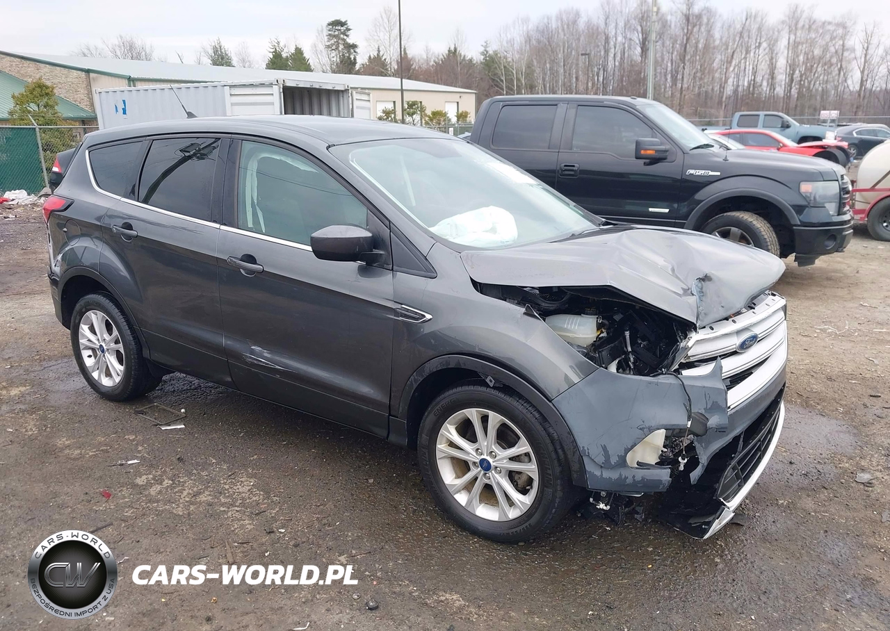 FORD ESCAPE SE