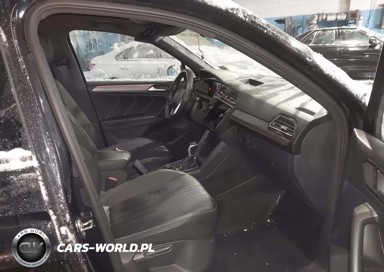 2024 Volkswagen Tiguan 2.0T Se R-Line Black VIN:3VV8B7AX7RM032571 - 5