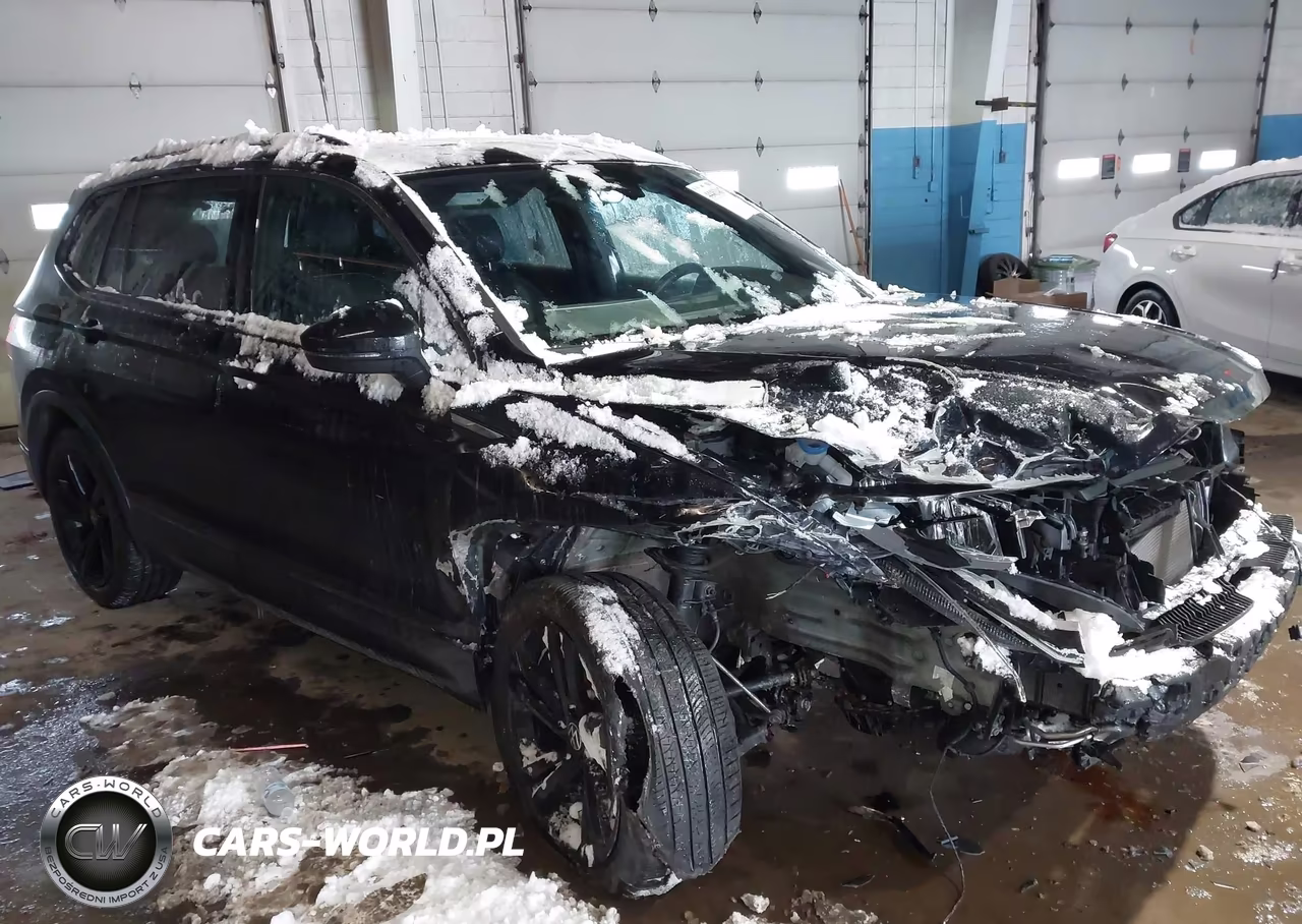 2024 Volkswagen Tiguan 2.0T Se R-Line Black VIN:3VV8B7AX7RM032571 - 6