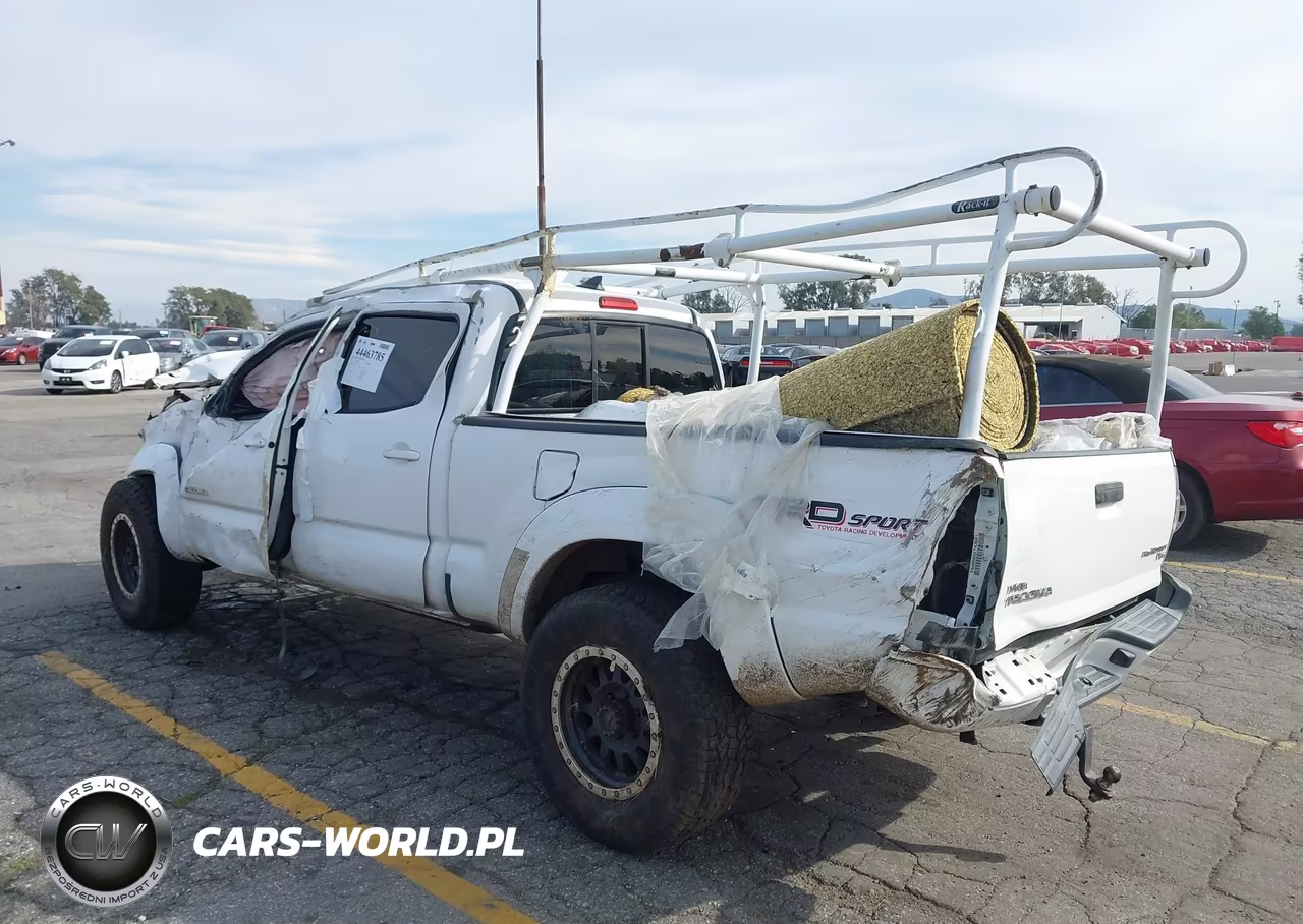 2014 Toyota Tacoma Prerunner V6 VIN:3TMKU4HN9EM041820 - 3