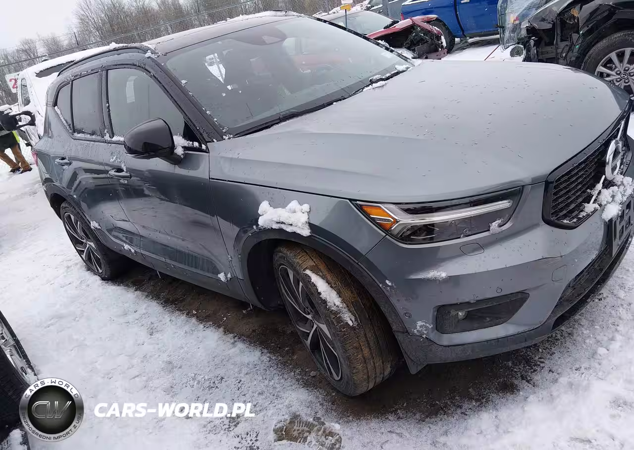 2019 Volvo Xc40 T5 Momentum-T5 R-Design