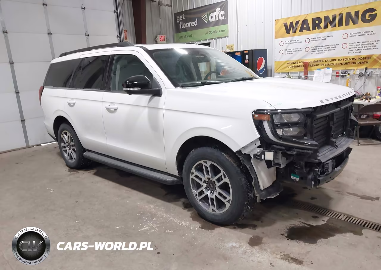 2025 Ford Expedition Active