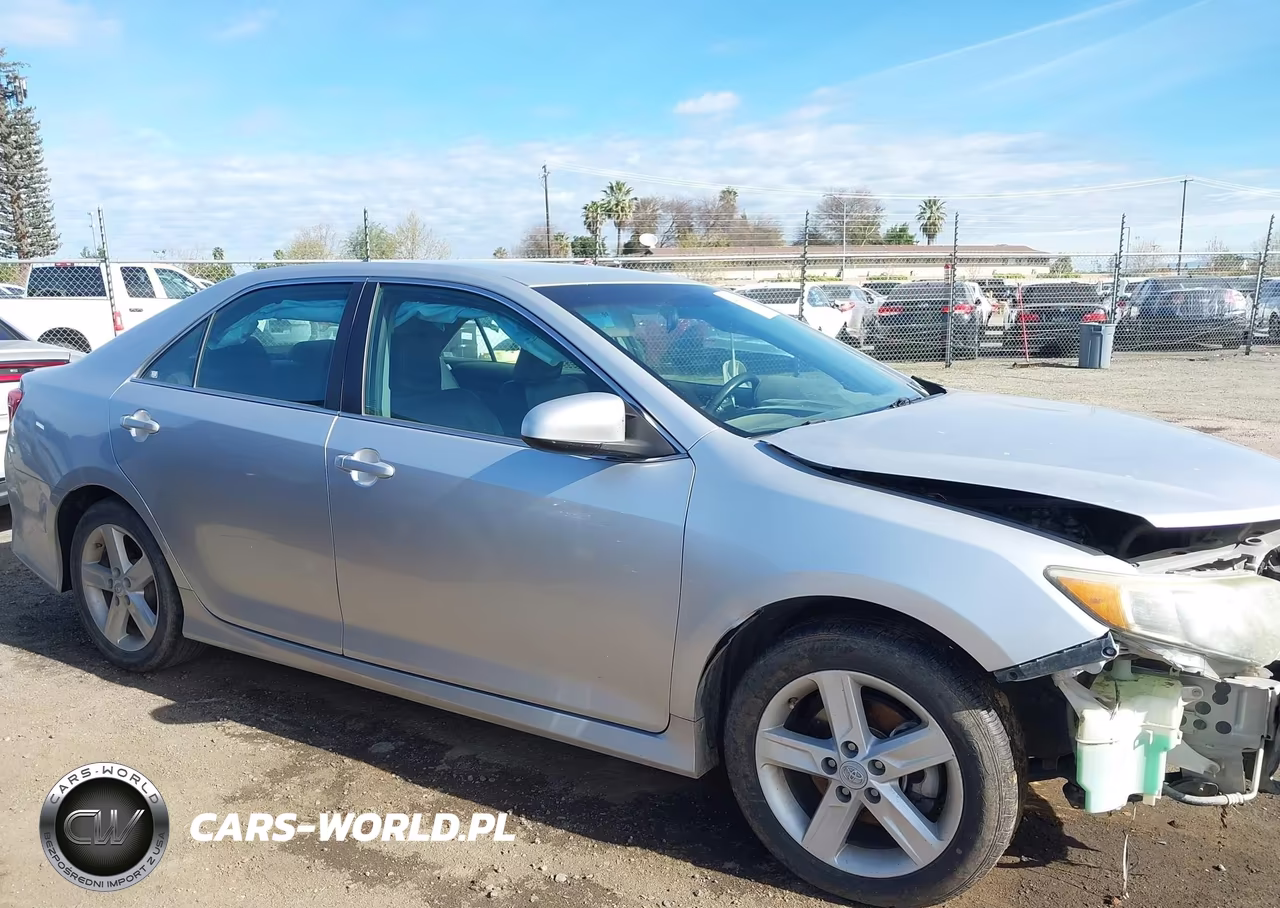 2013 Toyota Camry Se VIN:4T1BF1FK5DU205829 - 14