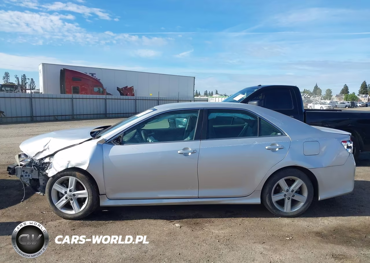 2013 Toyota Camry Se VIN:4T1BF1FK5DU205829 - 15