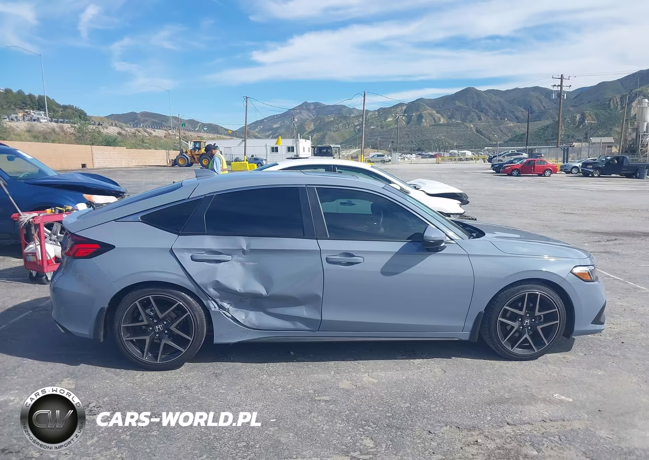 2023 Honda Civic Sport Touring VIN:19XFL1H81PE007185 - 12