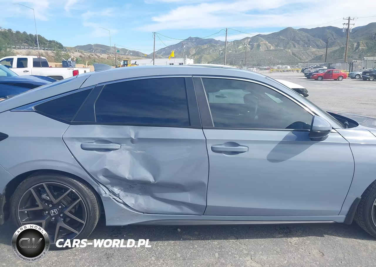 2023 Honda Civic Sport Touring VIN:19XFL1H81PE007185 - 6