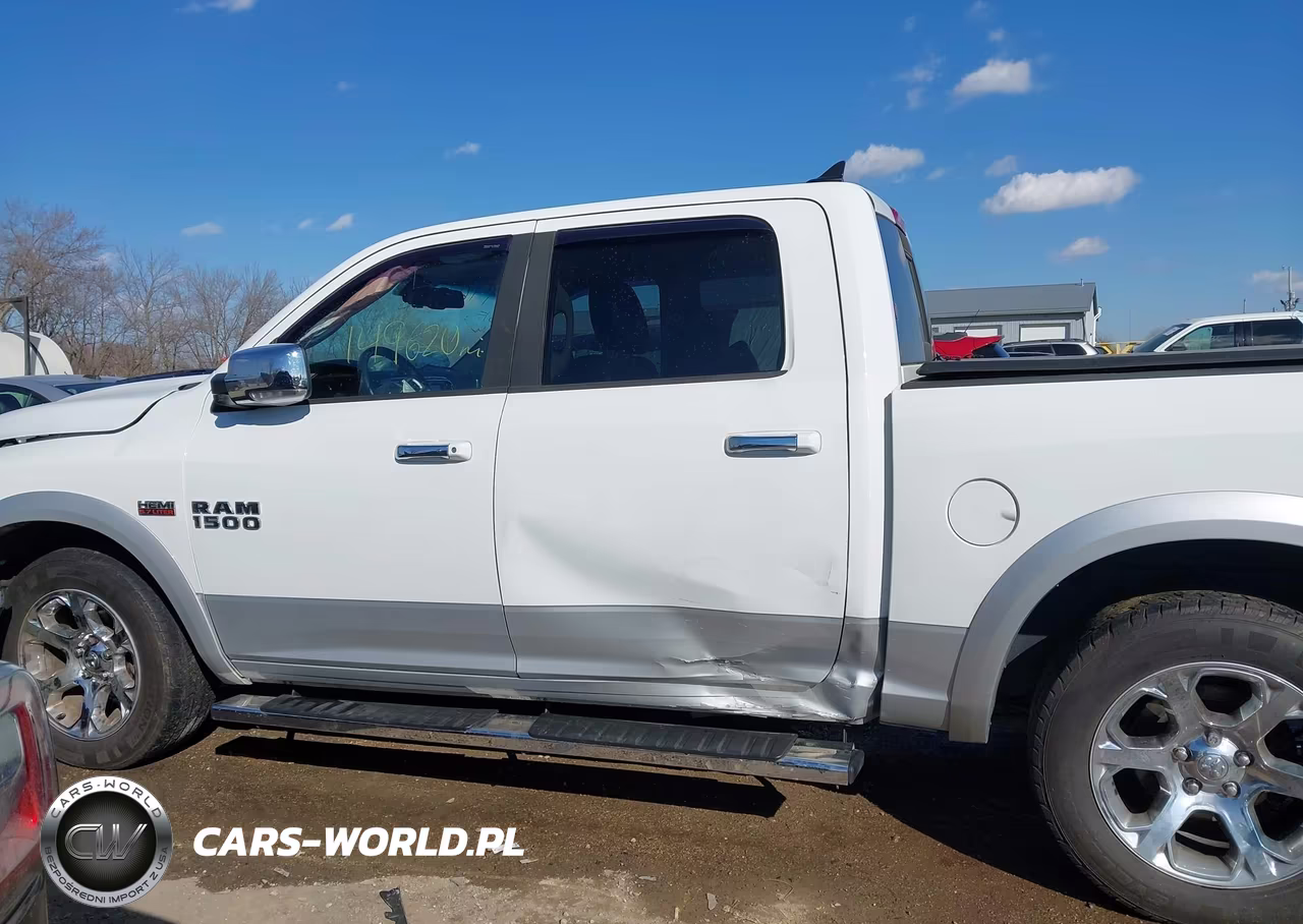 2013 Ram 1500 Laramie VIN:1C6RR6NT4DS581359 - 14