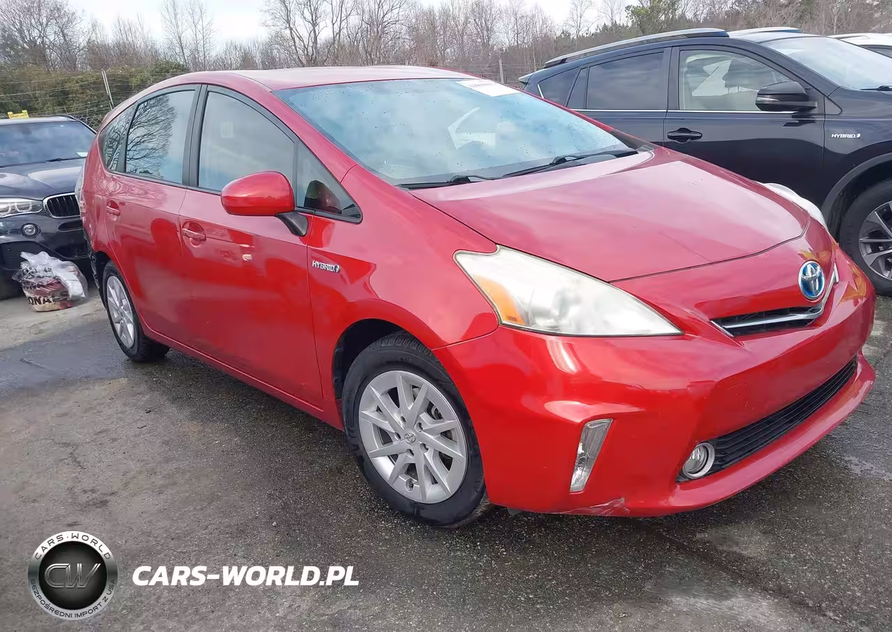 2013 Toyota Prius V Two