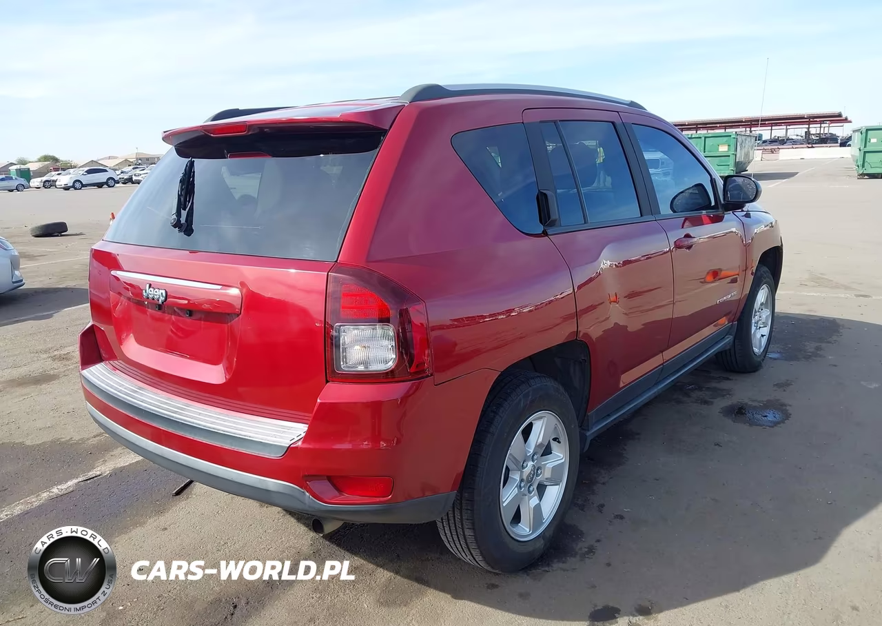 2015 Jeep Compass Sport VIN:1C4NJCBA7FD418468 - 4