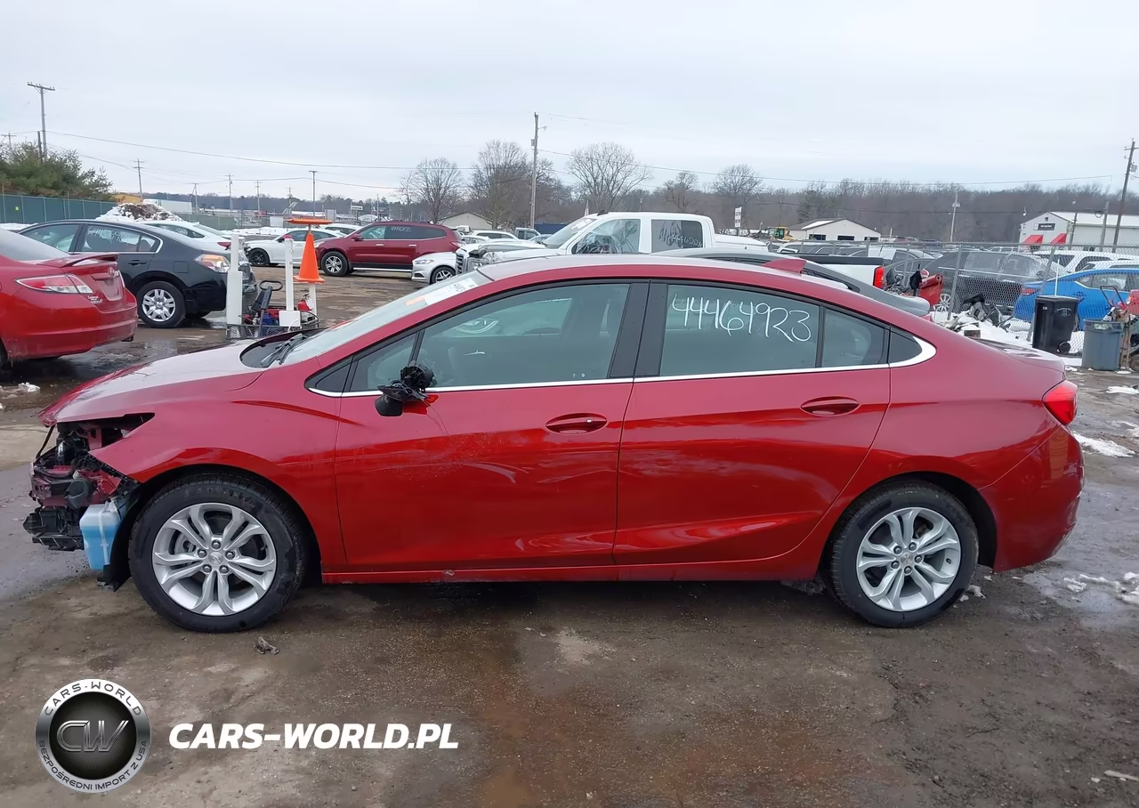 2019 Chevrolet Cruze Lt VIN:1G1BE5SM3K7141932 - 15