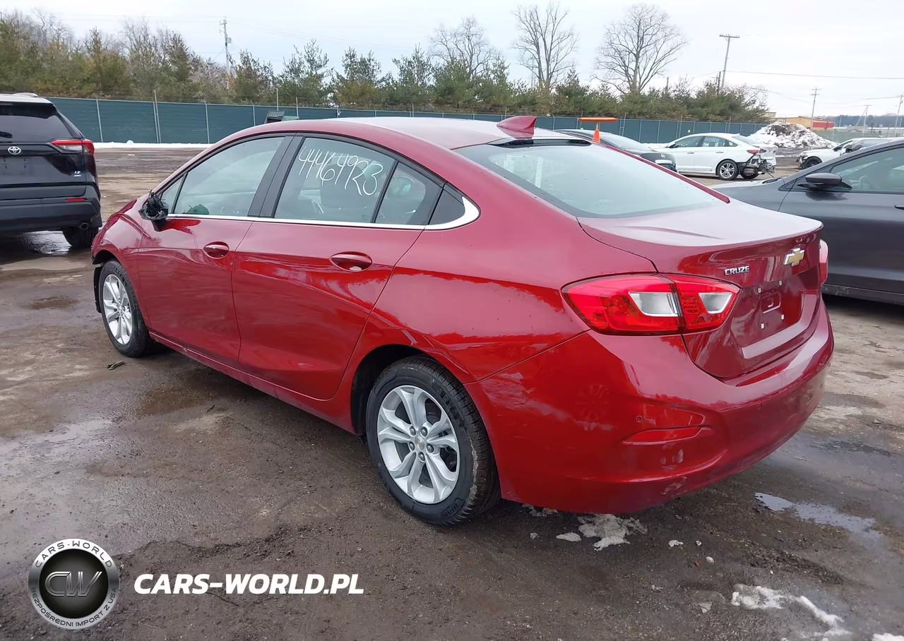 2019 Chevrolet Cruze Lt VIN:1G1BE5SM3K7141932 - 3
