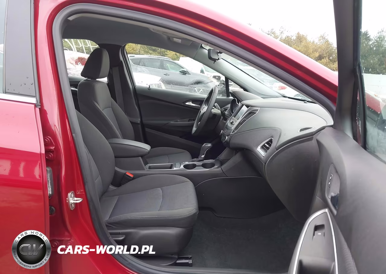 2019 Chevrolet Cruze Lt VIN:1G1BE5SM3K7141932 - 5