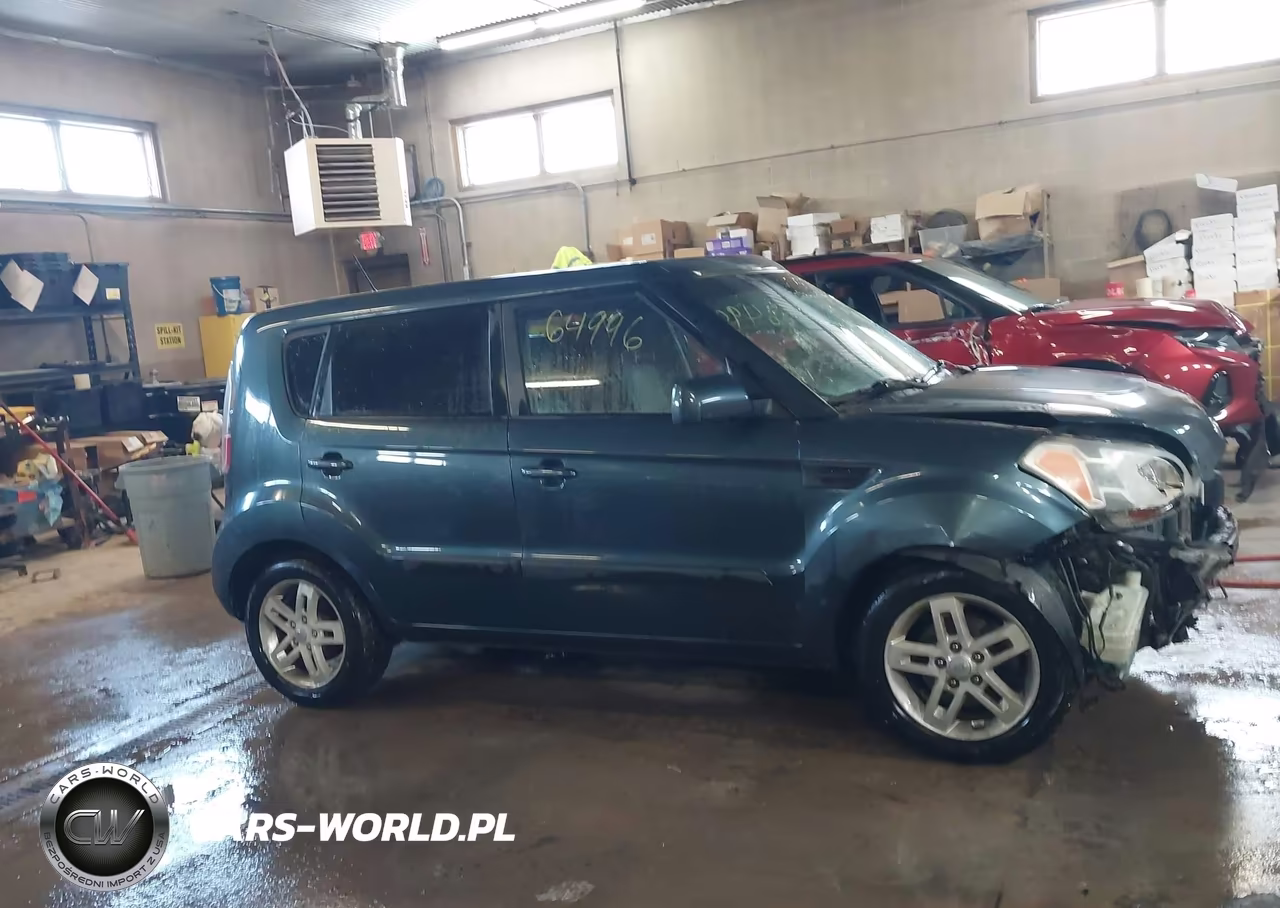 2011 Kia Soul + VIN:KNDJT2A25B7214726 - 14