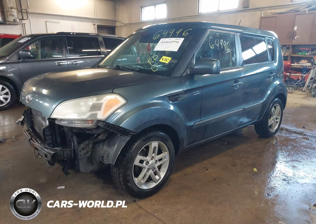2011 Kia Soul + VIN:KNDJT2A25B7214726 - 2