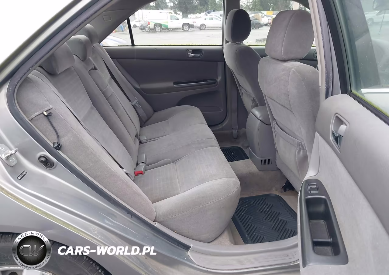 2005 Toyota Camry Le VIN:JTDBE30K353024974 - 8