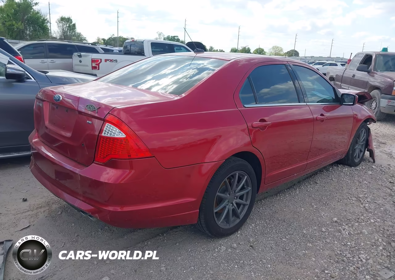 2011 Ford Fusion Se VIN:3FAHP0HA0BR329107 - 4