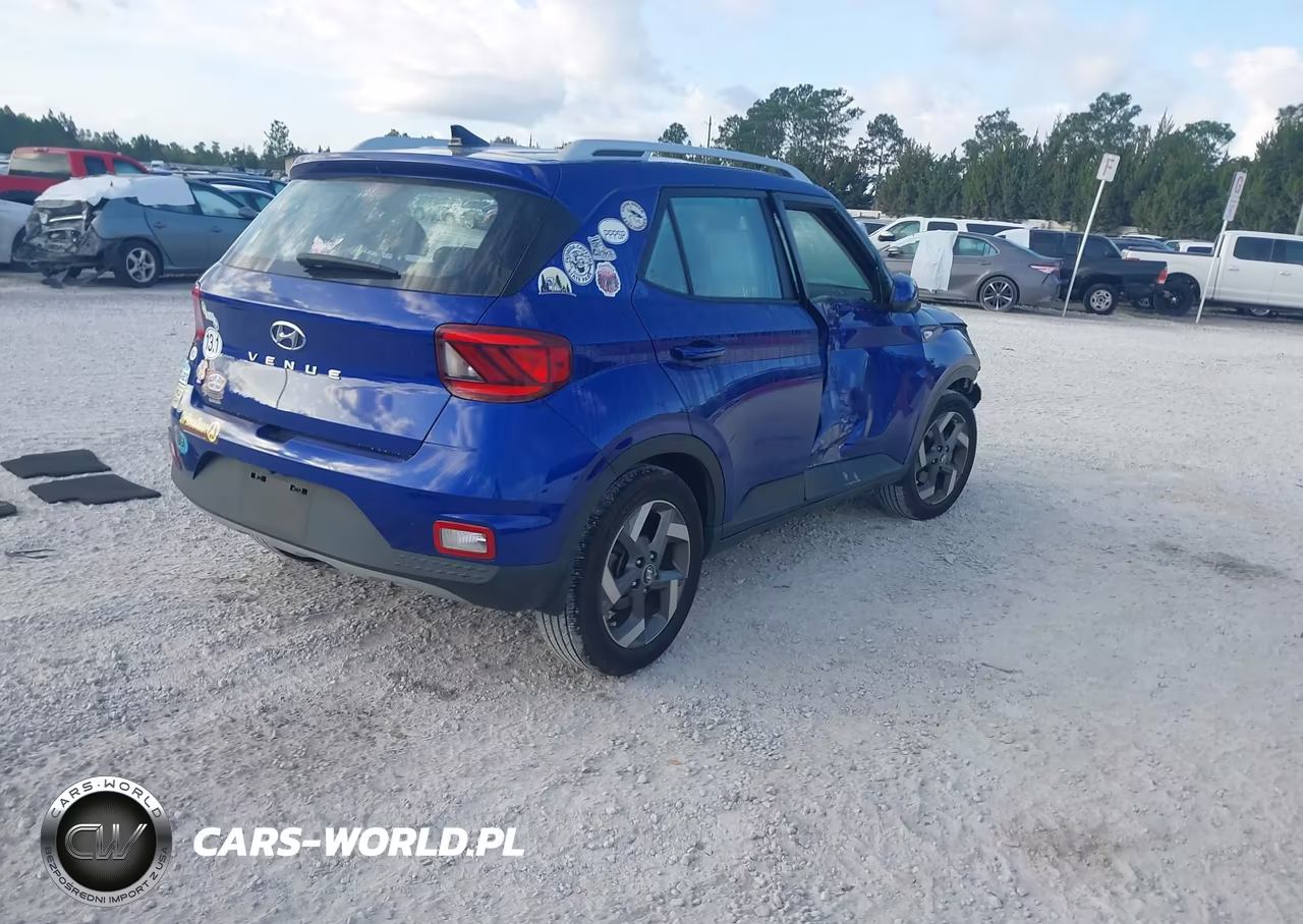 2021 Hyundai Venue Sel VIN:KMHRC8A3XMU118699 - 4