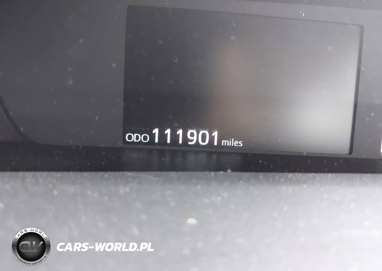 2018 Toyota Prius Two VIN:JTDKBRFU0J3592498 - 15