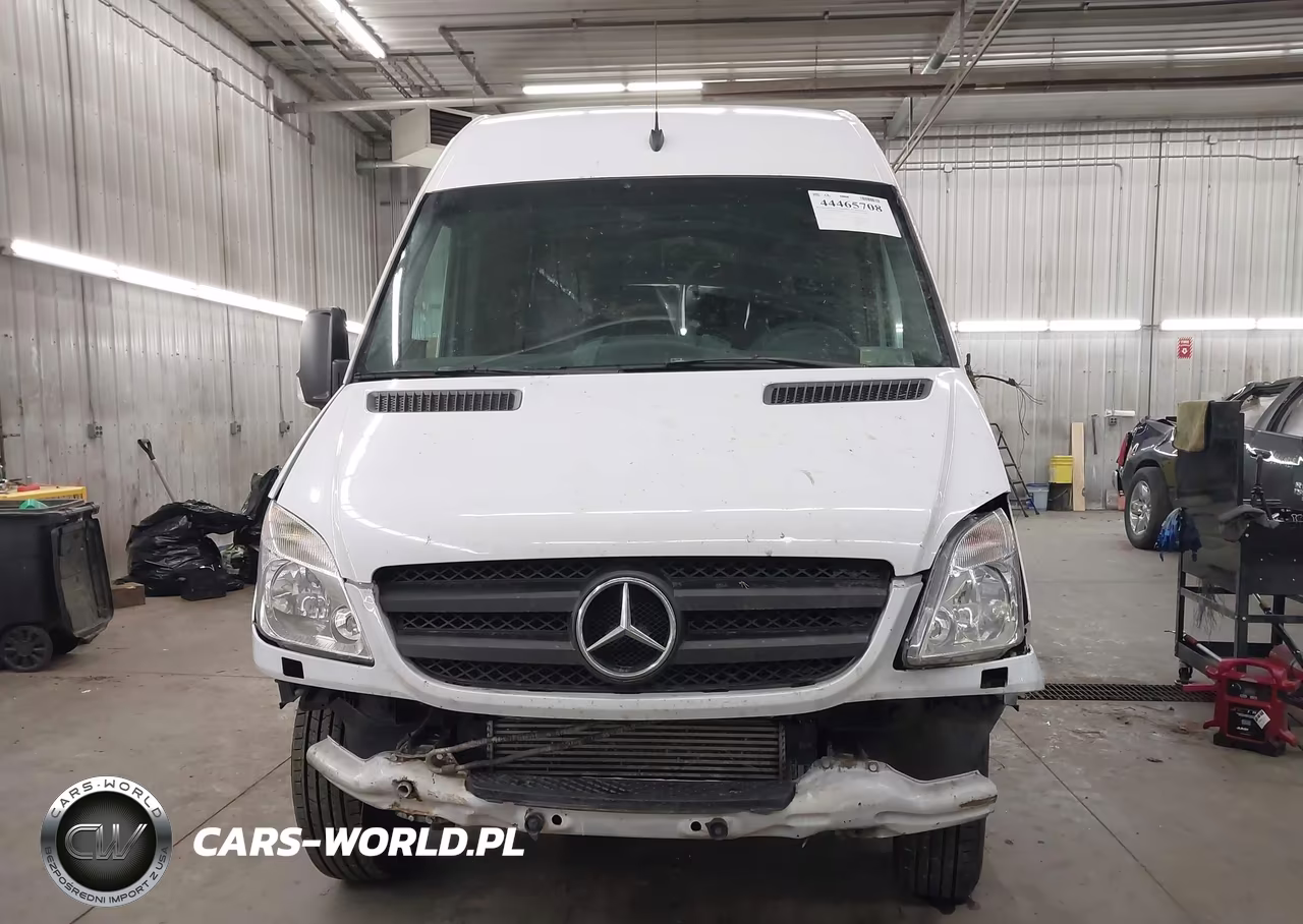 2015 Mercedes-Benz Sprinter 2500 High Roof VIN:WD3PE8DC6F5960481 - 13