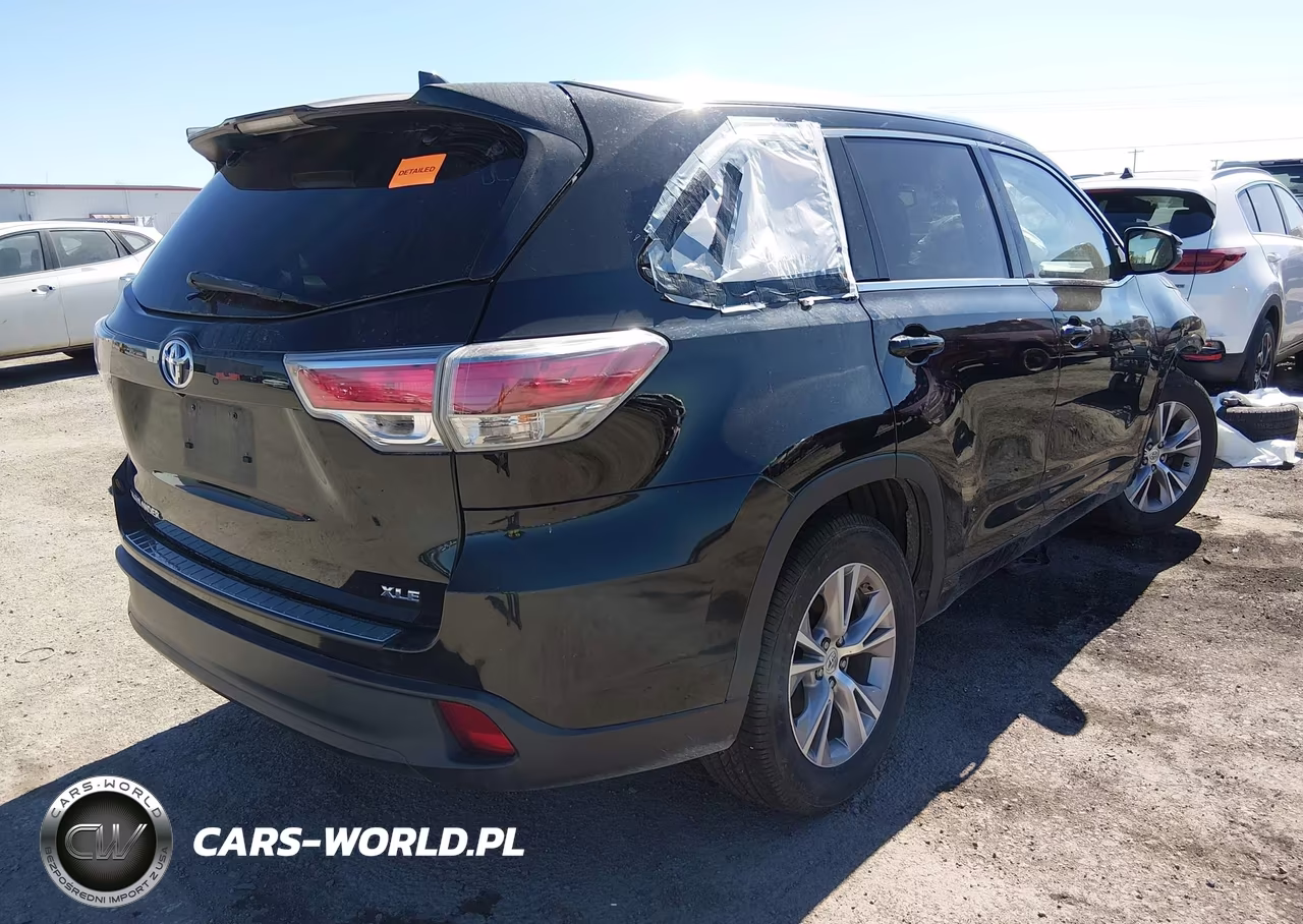 2015 Toyota Highlander Xle VIN:5TDKKRFH6FS046135 - 4