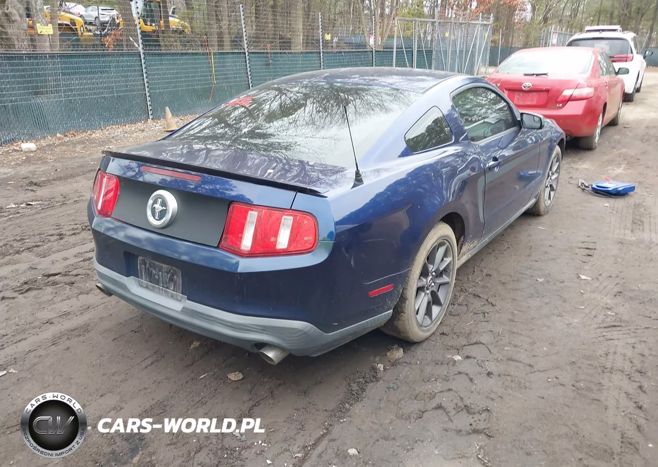 2012 Ford Mustang V6 Premium VIN:1ZVBP8AM0C5200658 - 4
