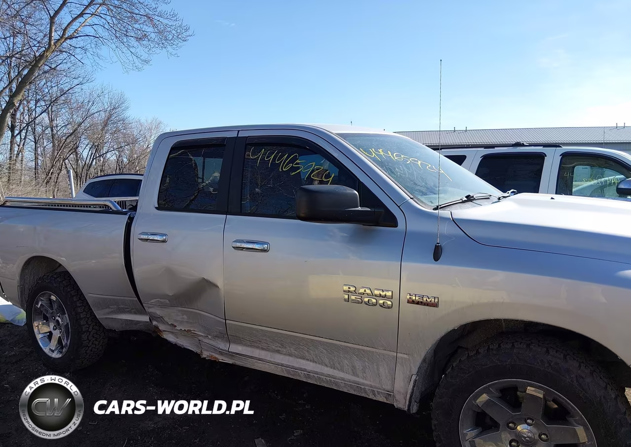 2015 Ram 1500 Big Horn VIN:1C6RR6GT9FS691811 - 13