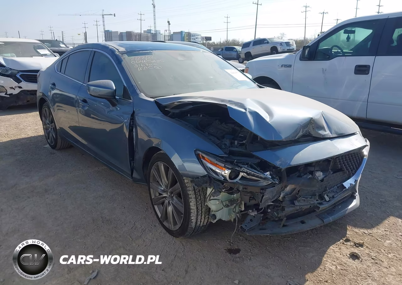 2018 Mazda Mazda6 Signature – zdjęcie 1 z 17