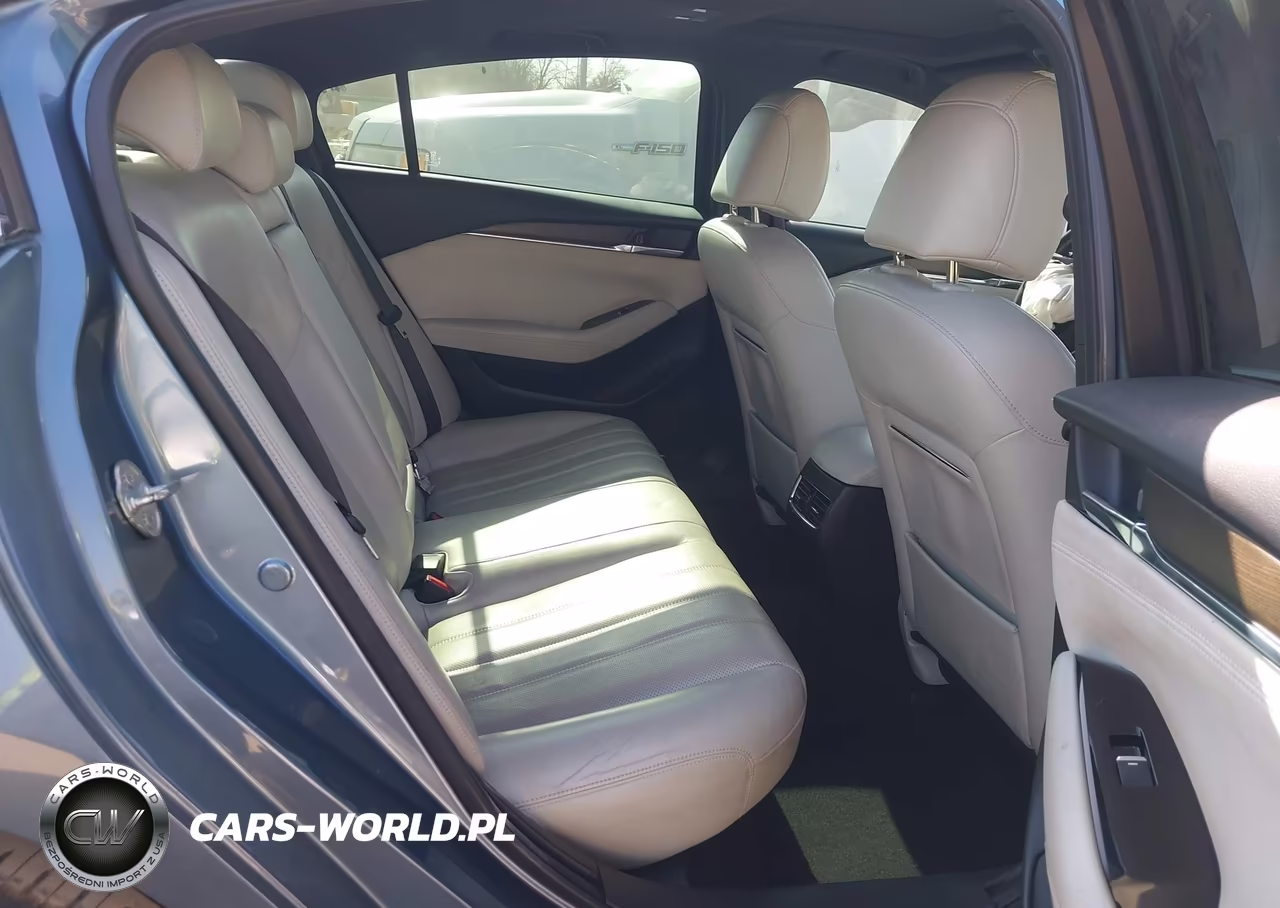 2018 Mazda Mazda6 Signature VIN:JM1GL1XY1J1316722 - 8