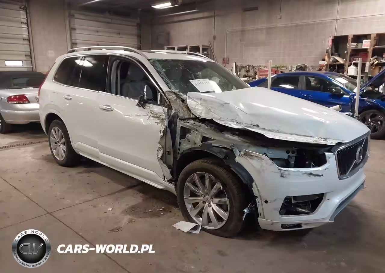 2017 Volvo Xc90 T6 Momentum