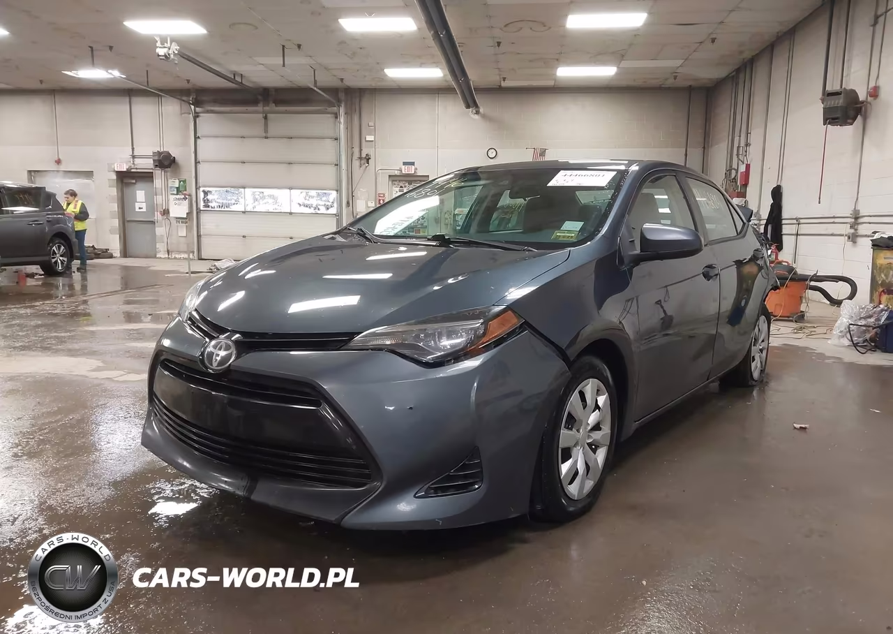 2017 Toyota Corolla Le VIN:2T1BURHE6HC882231 - 2