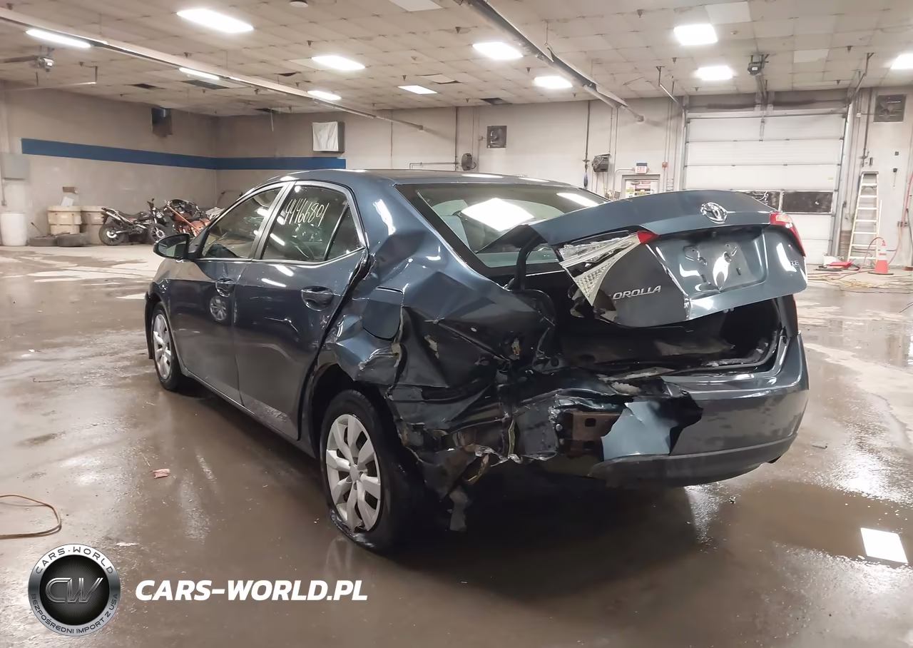 2017 Toyota Corolla Le VIN:2T1BURHE6HC882231 - 3