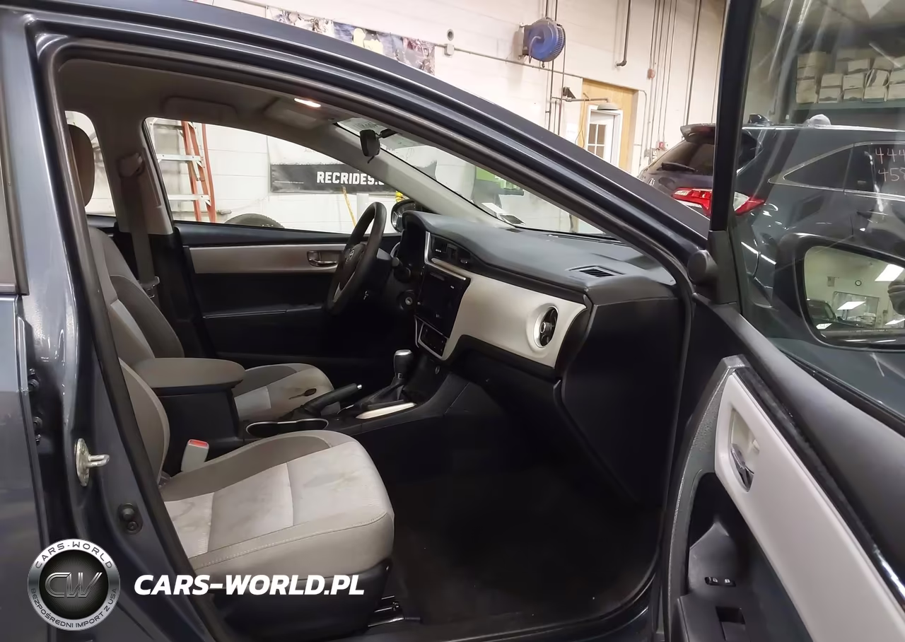 2017 Toyota Corolla Le VIN:2T1BURHE6HC882231 - 5